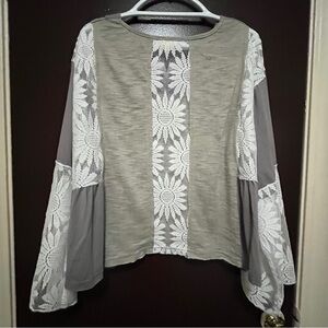 NWOT POL Woman’s Top Shirt Floral Lace Patchwork Gray White Bell Sleeves V-Neck